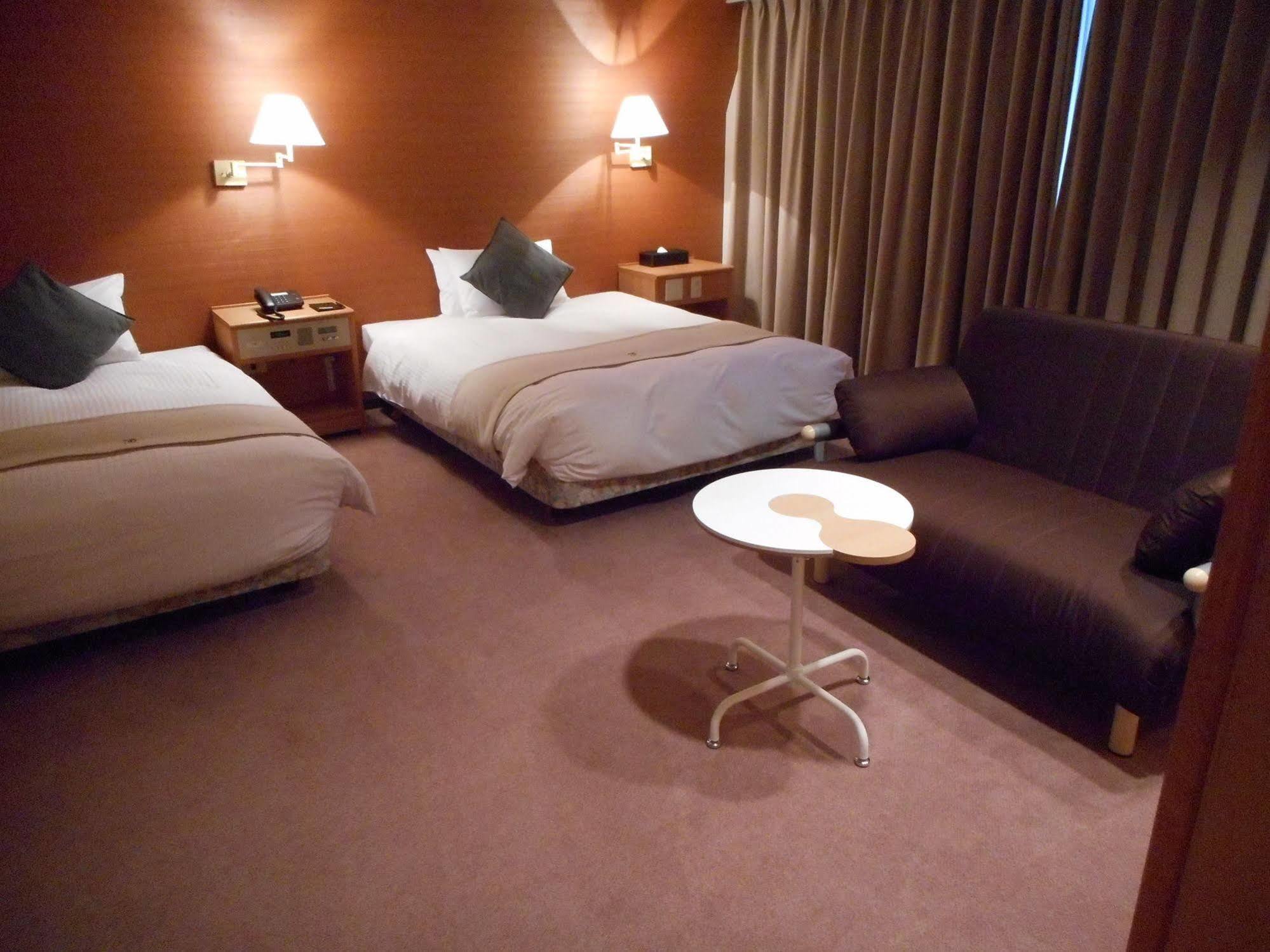 Green Rich Hotel Nishitetsu Ohashi Ekimae Fukuoka  Dış mekan fotoğraf
